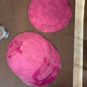 SET of 4 Kim Seybert Capiz Placemats in Magenta